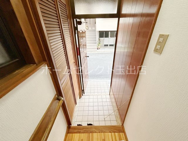 北加賀屋1丁目貸家　駐車場付 玄関