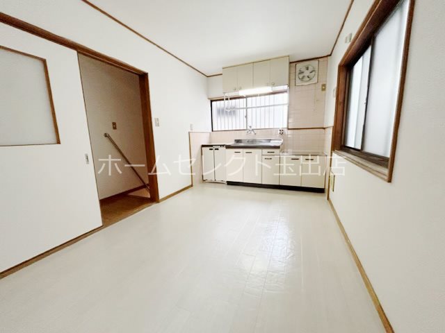 北加賀屋1丁目貸家　駐車場付 リビング