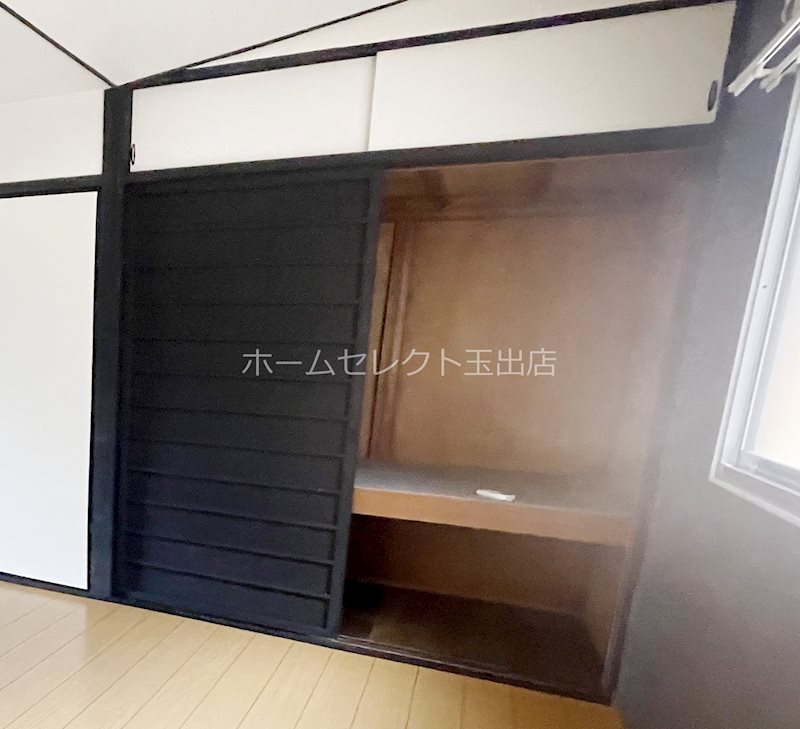 千本南2丁目貸家 収納
