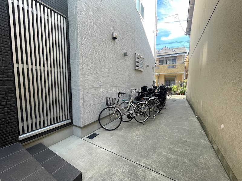 YS maison Affino 駐車場