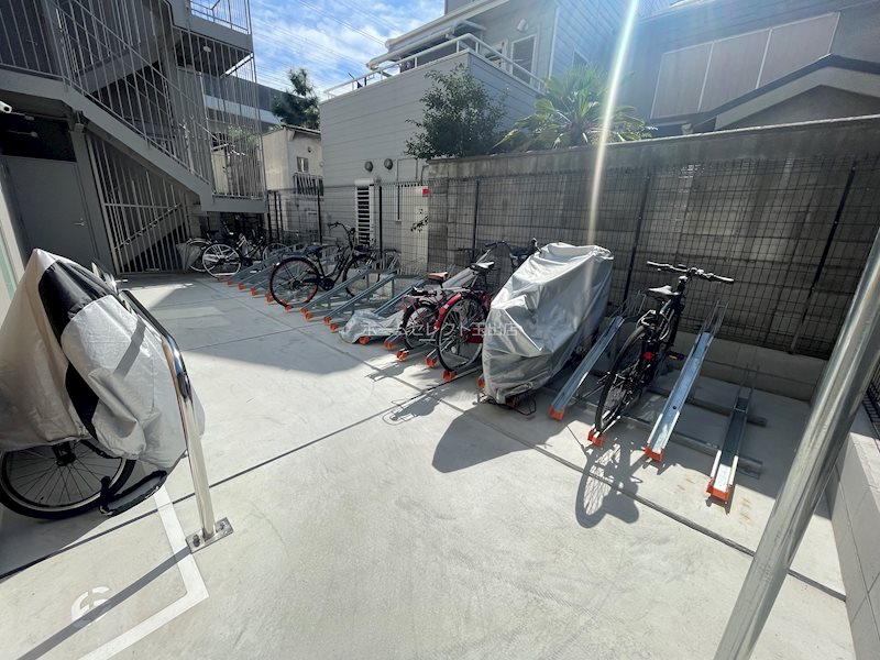 FDS AERAS VIM 駐車場