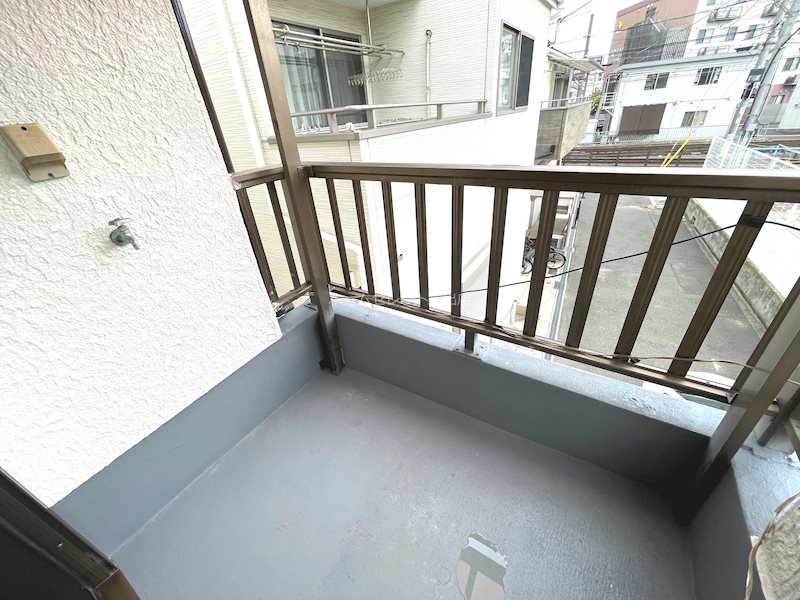 安立4丁目戸建賃貸 ベランダ