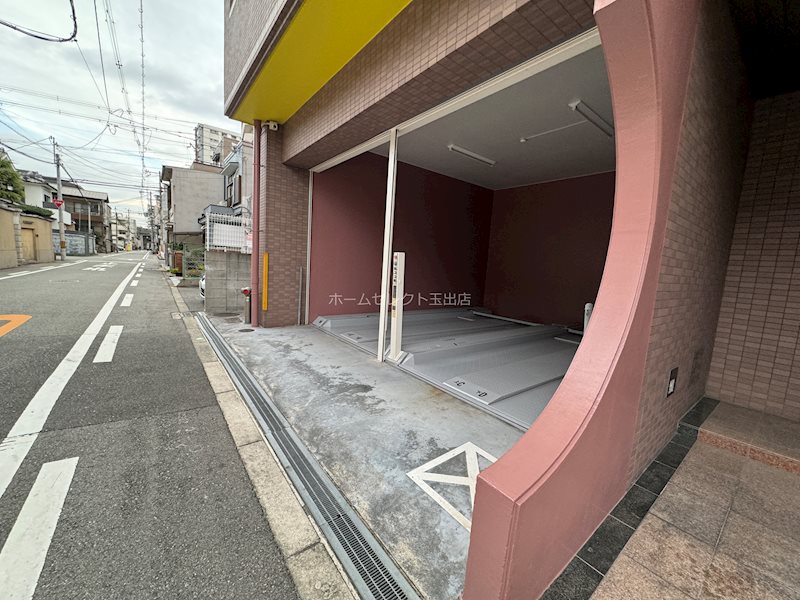 リーデルフェリア住之江 駐車場