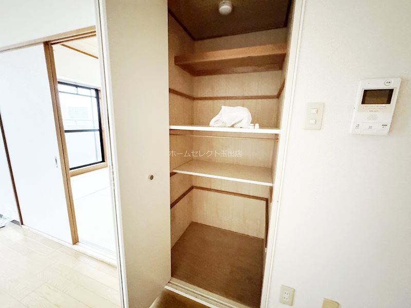 リーデルフェリア住之江 収納
