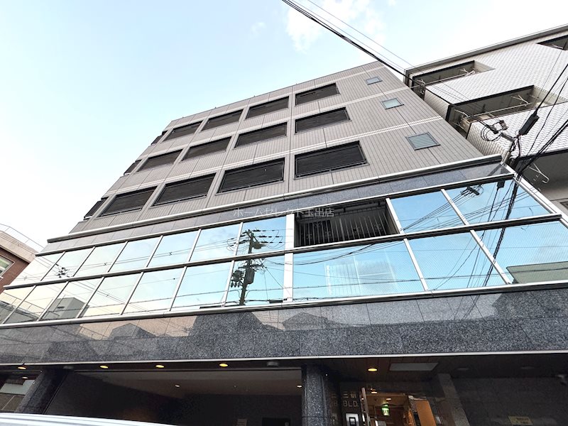 三研BLDロイヤル本館 外観