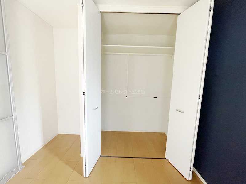 リブレ清水丘　A棟  収納