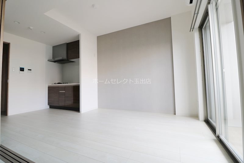 大阪府大阪市住之江区西加賀屋３丁目 リビング