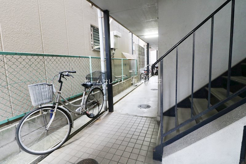 エルコーポ粉浜 駐車場