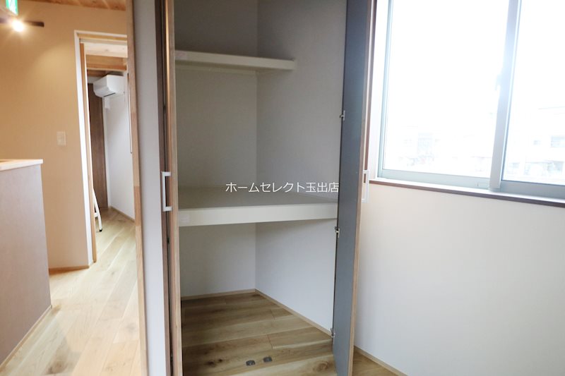 コートアンドロージ  収納