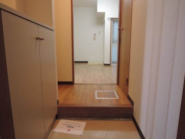 エクセル新開コーポ 玄関