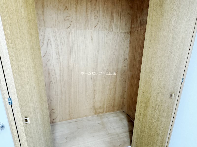 クレセントマンション 収納