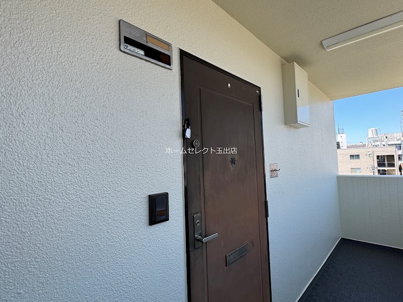 クレセントマンション エントランス