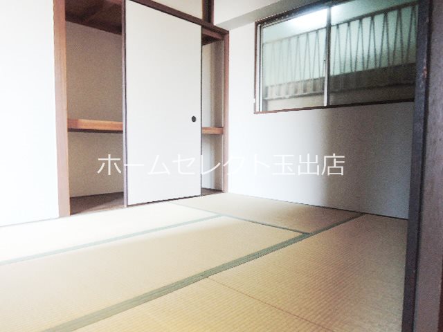 グランドコーポカトレア 収納