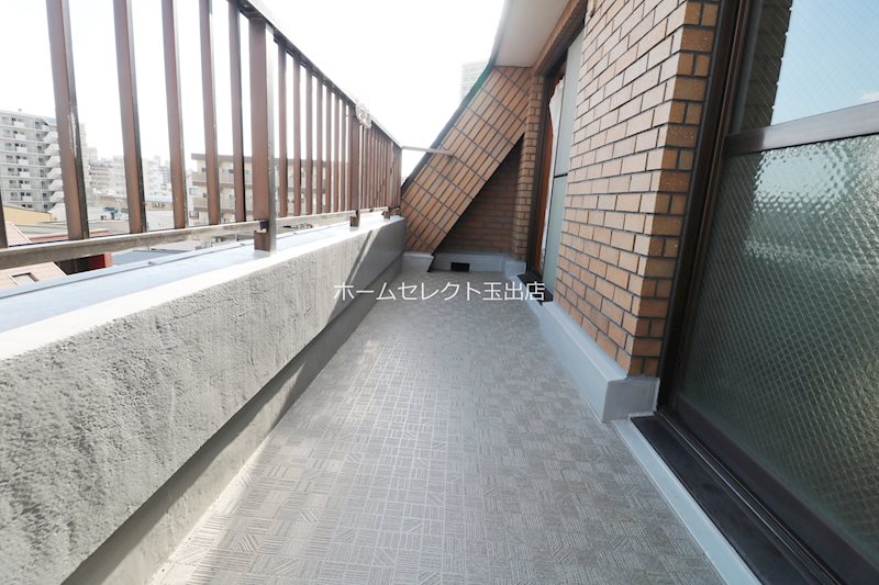 北畠西清川ビル ベランダ