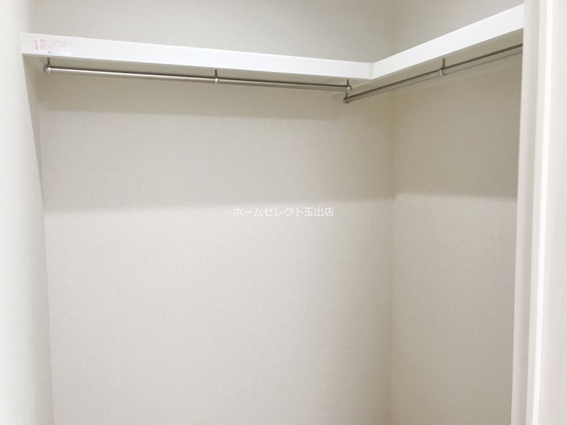 フジパレス西加賀屋Ⅲ番館 収納