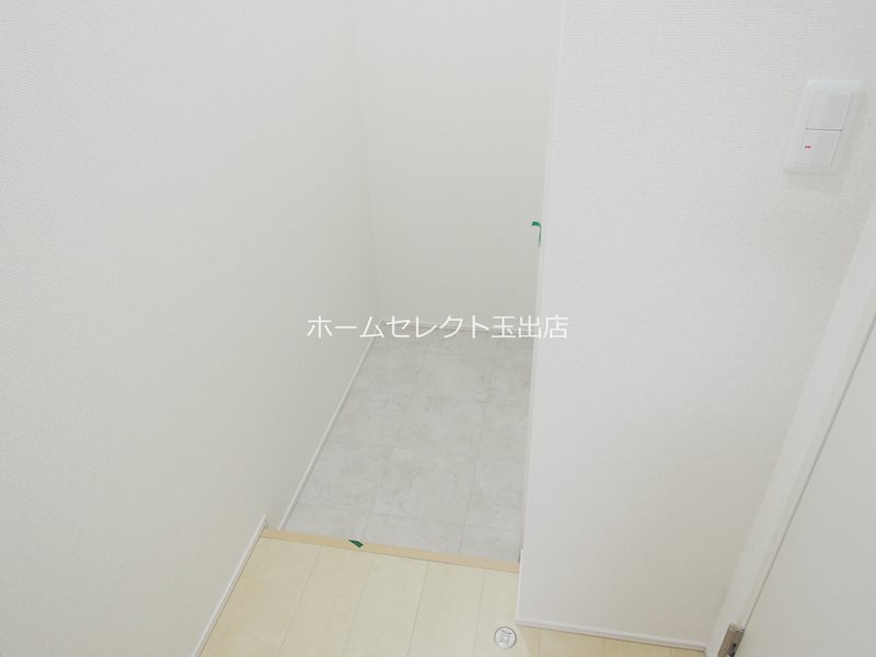 フジパレス西加賀屋Ⅲ番館 玄関