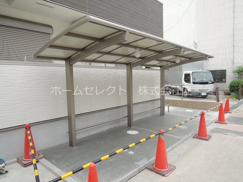 フジパレス西加賀屋Ⅲ番館 駐車場