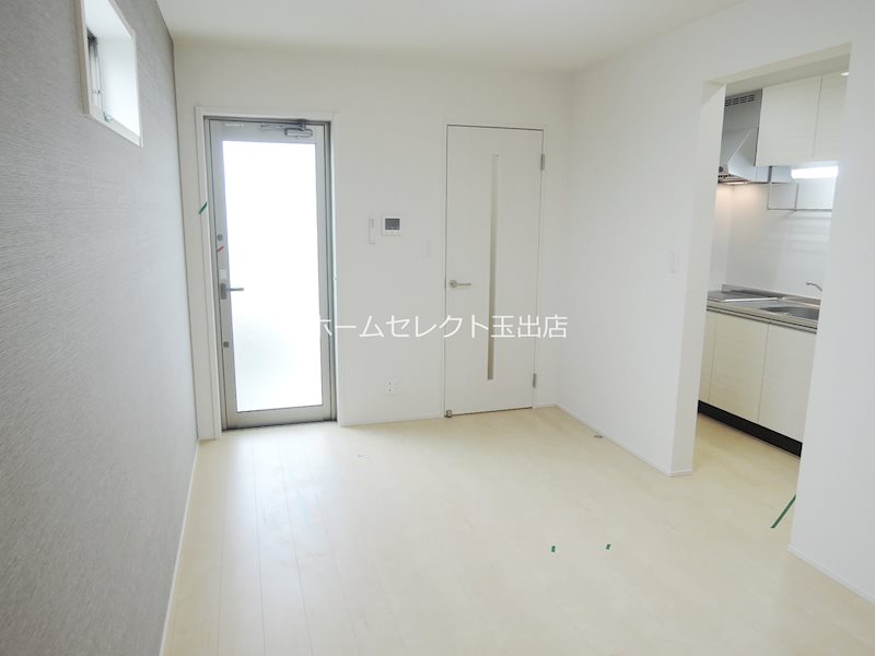 フジパレス西加賀屋Ⅲ番館 リビング