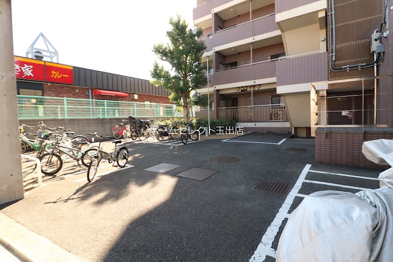 エクシード遠里小野 庭