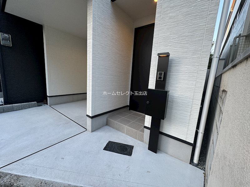 玉出東1丁目戸建賃貸　新築・車庫付 庭