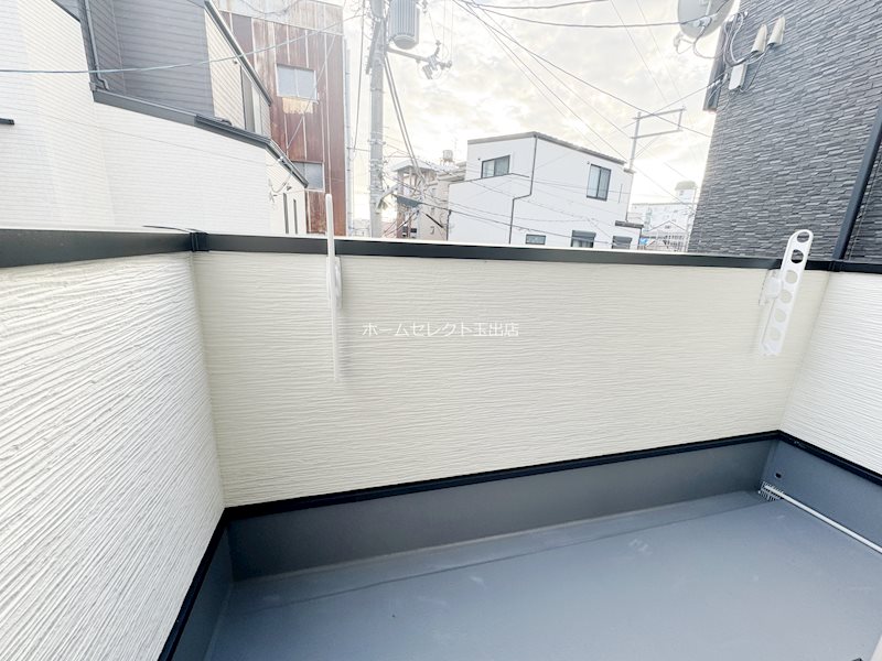 玉出東1丁目戸建賃貸　新築・車庫付 ベランダ