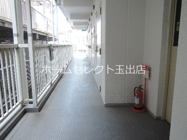 ロイヤルクレイン玉出　 ロビー