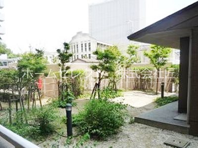グランデージ住之江 庭