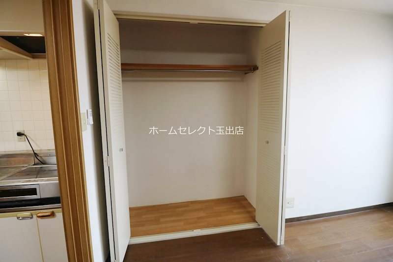 アレマーナ北加賀屋 収納