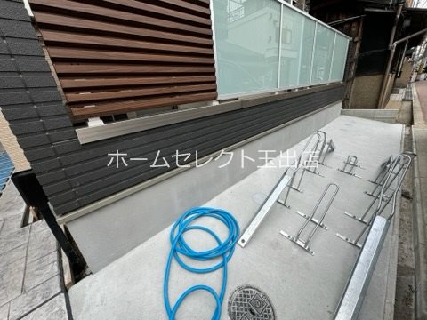 F asecia algol 駐車場