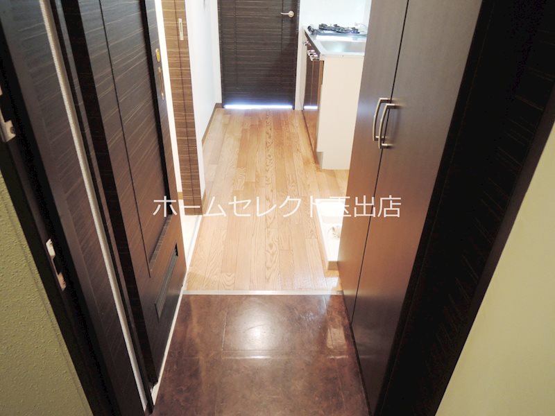 大阪府大阪市西成区岸里東１丁目 玄関