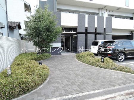 ブランズ帝塚山万代池公園 駐車場