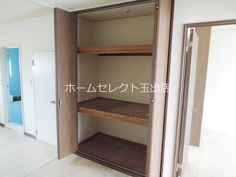 タカイレジデンス 収納