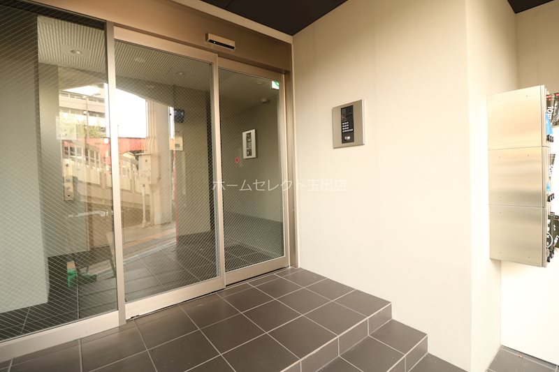 みおつくし岸里Ⅱ エントランス