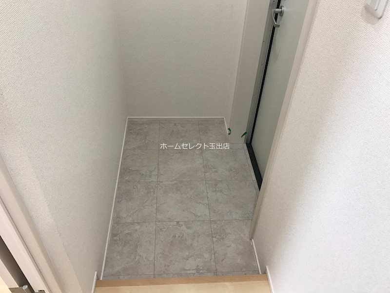 フジパレス西住之江Ⅷ番館 玄関