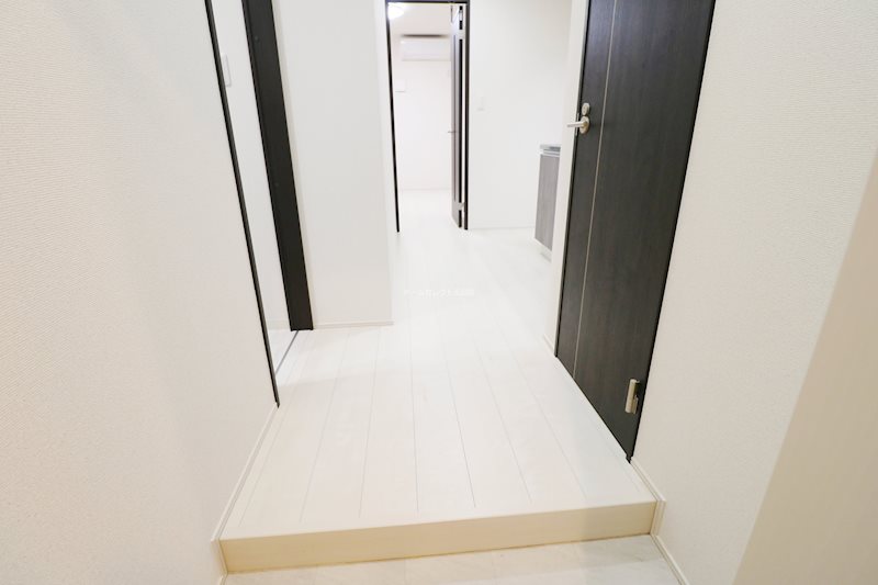 フジパレス中加賀屋Ⅲ番館 玄関