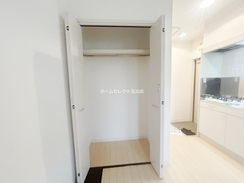 シャーナイン玉出 収納