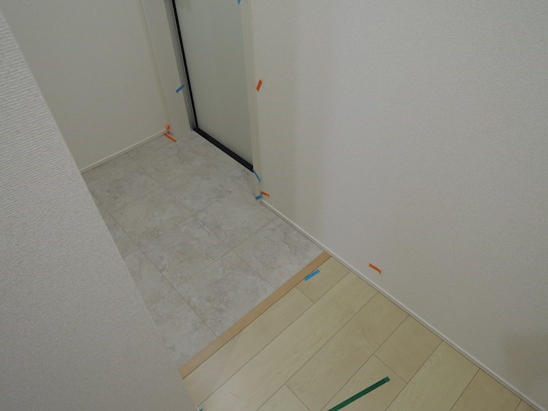 フジパレス西加賀屋V番館 玄関
