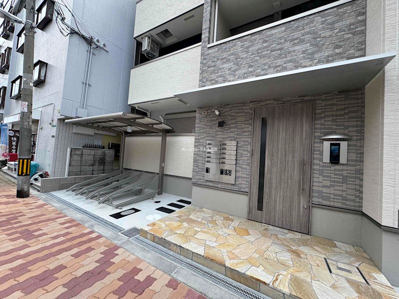 フジパレス西加賀屋ノース エントランス