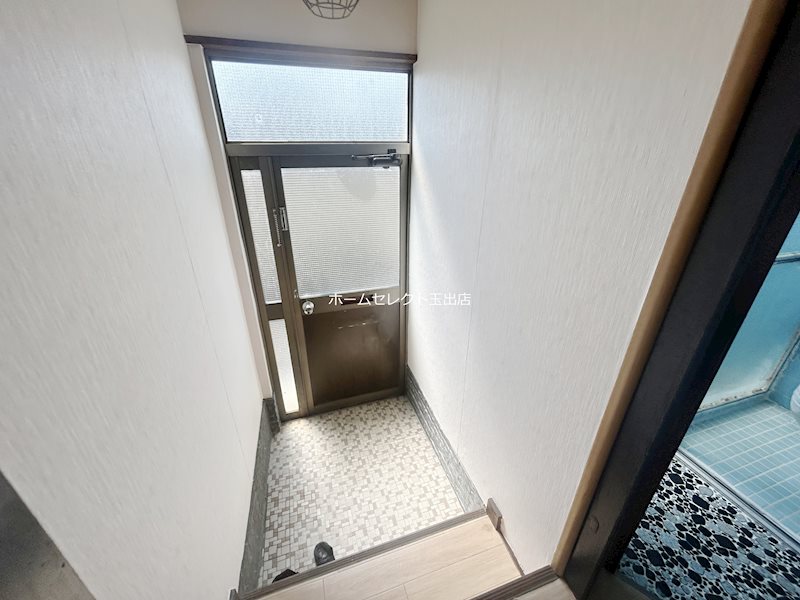 大阪府大阪市西成区玉出東２丁目 玄関