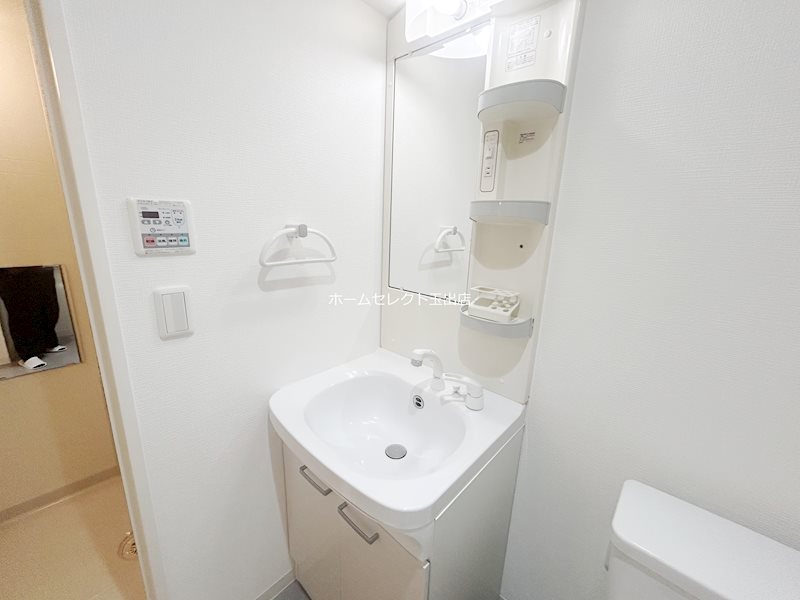 FDS KOHAMA WEST 収納
