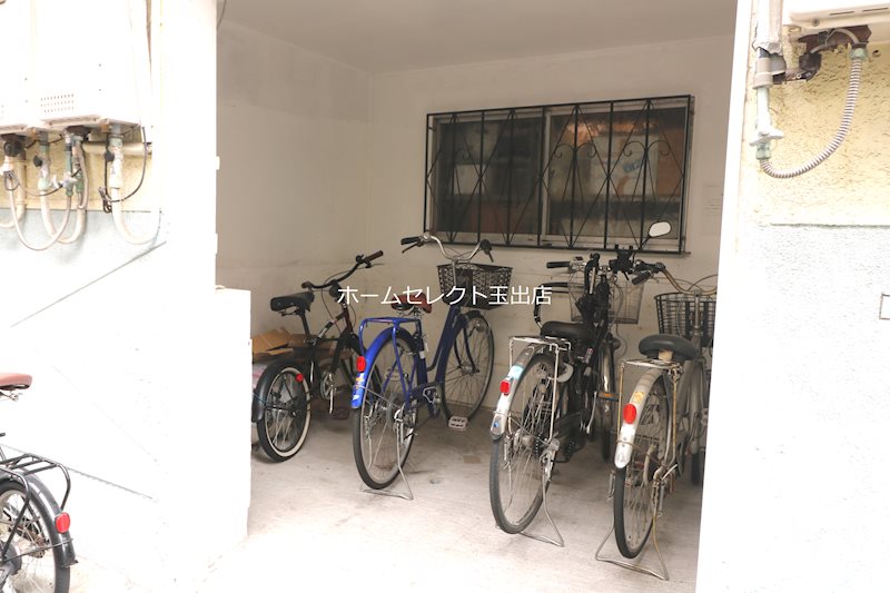 KCMS粉浜 駐車場