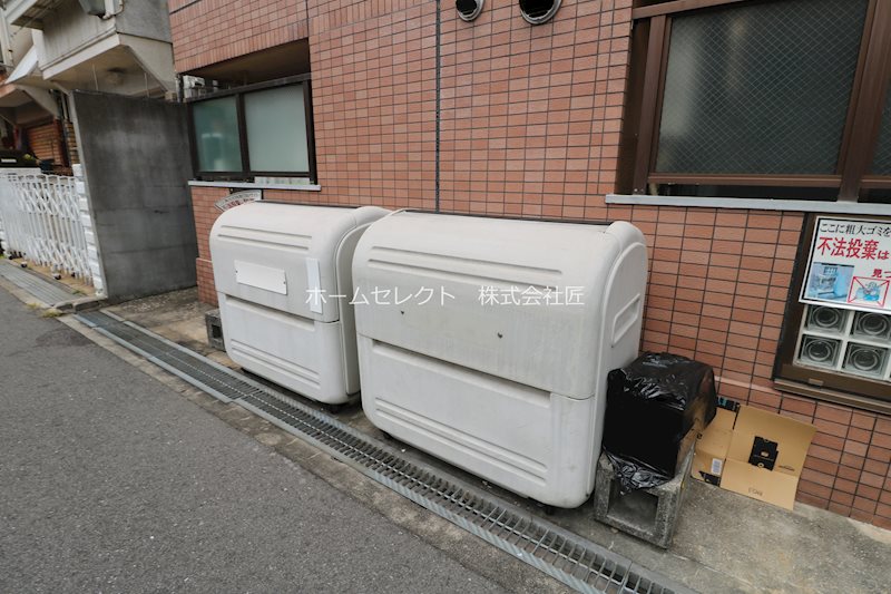 メイフェア岸里 庭