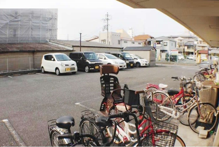 パークサイド御崎 駐車場