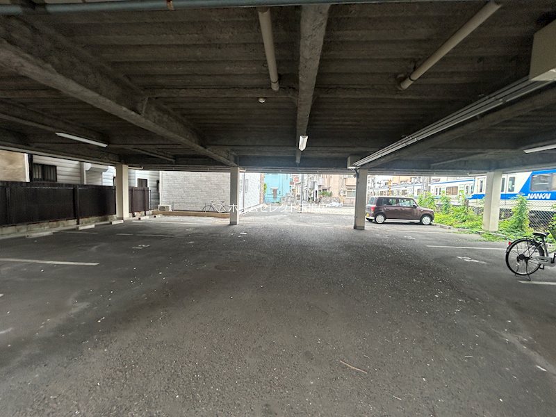 サンライフ上住吉 駐車場