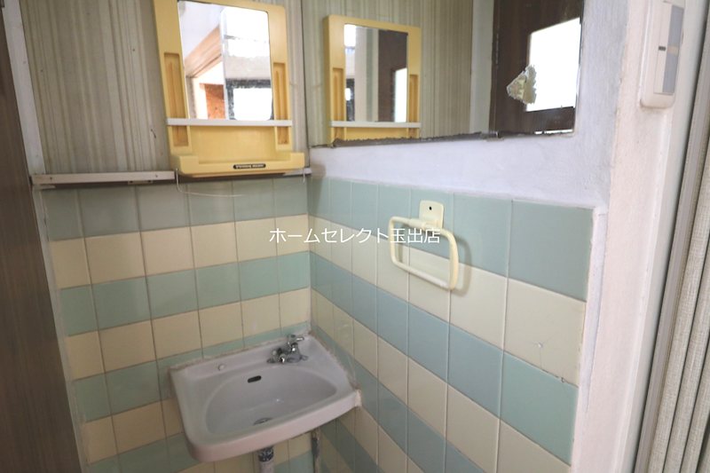 遠里小野4丁目貸家 洗面所