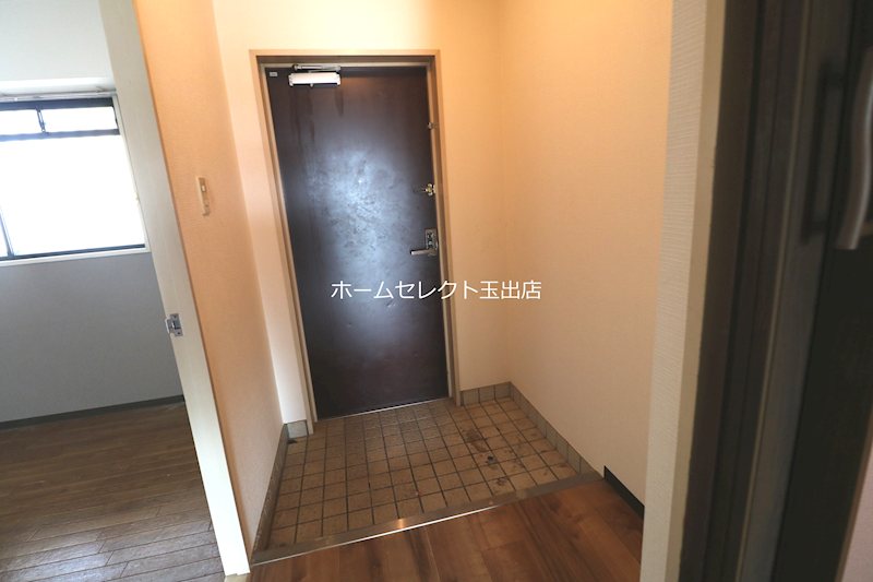 カワデンエミネンスハイツ 玄関
