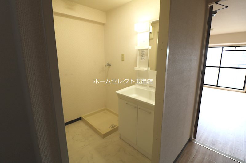 カワデンエミネンスハイツ 洗面所