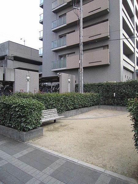 南海ハイライズフラット天下茶屋 庭