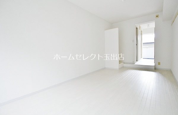 ビバリーヒルズ玉出西 リビング