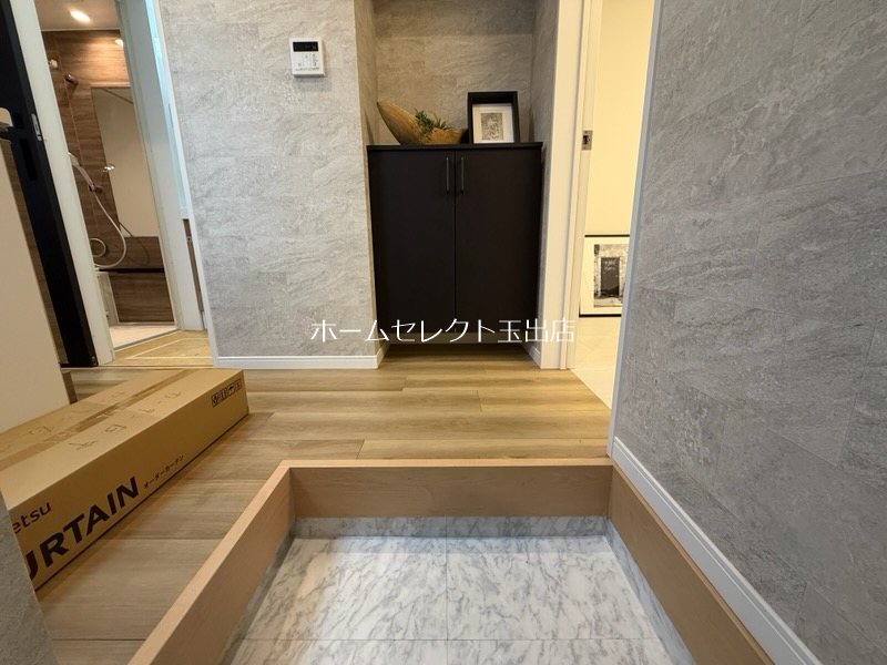 エスクード凪 玄関